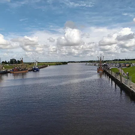 Mit Eingezaeuntem Garten Nahe Greetsiel Und Nordsee Holiday home *